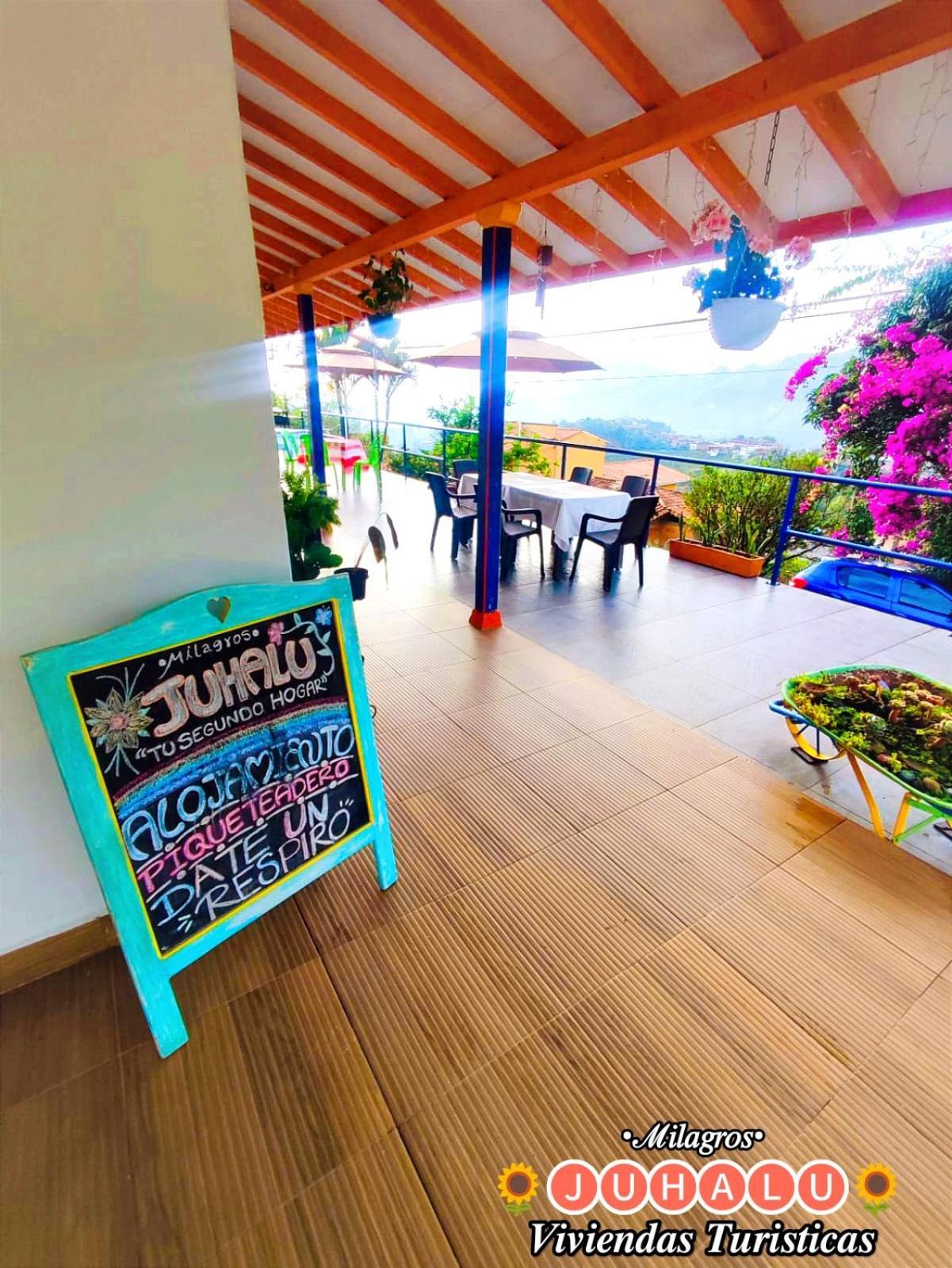 ᒍᑌᕼᗩᒪᑌ Hotel Jericoc  Eksteriør billede